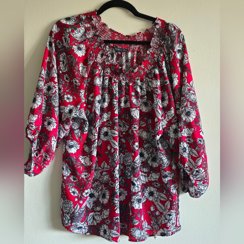 Adrienne Vittadini Red and Black Floral Top